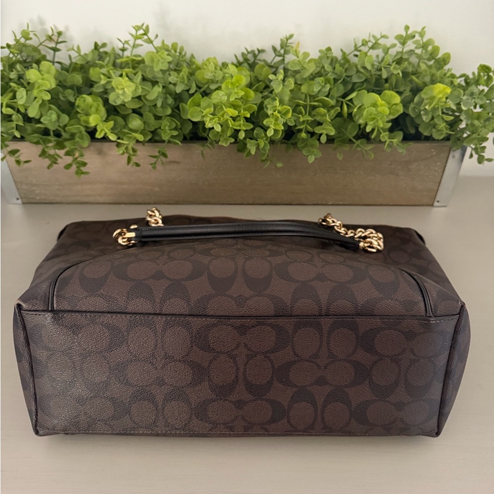 Coach Tote Bag - Picture 3 of 15